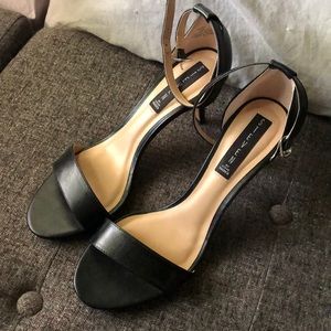 Steve Madden Black Viienna Leather Heels, Size 8.5
